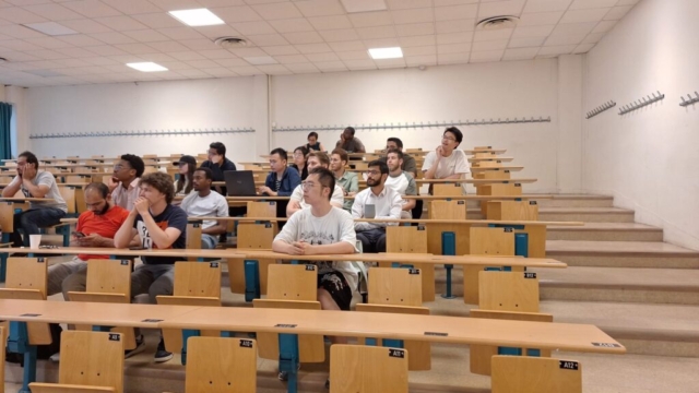 Séminaire de Dr. Tianwei Zhang (College of Computing and Data Science, Nanyang Technological University, Singapore), le mardi 24 juin 2025: « Securing the Mind and Body: Trustworthy Agent Systems Powered by Generative AI Models»